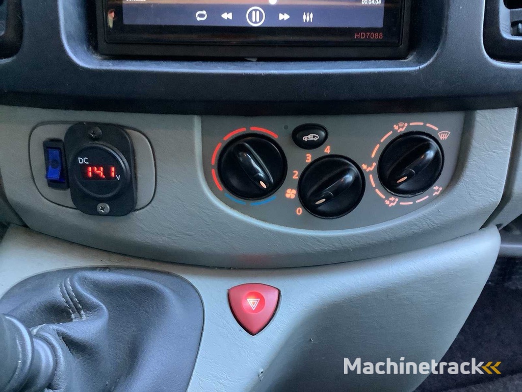 2007 - Opel - Vivaro-2 2.0CDTI/66KW-E4 2.7T L1H1 Camper/kampeerwagen