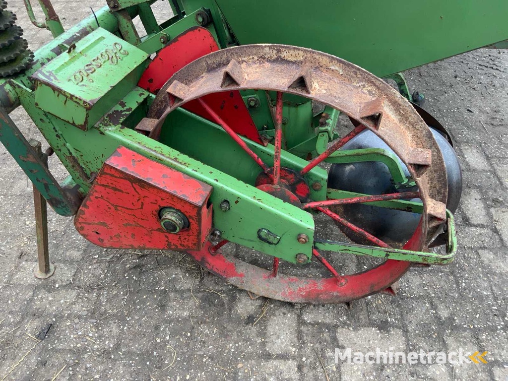 Hassia mechanical planter