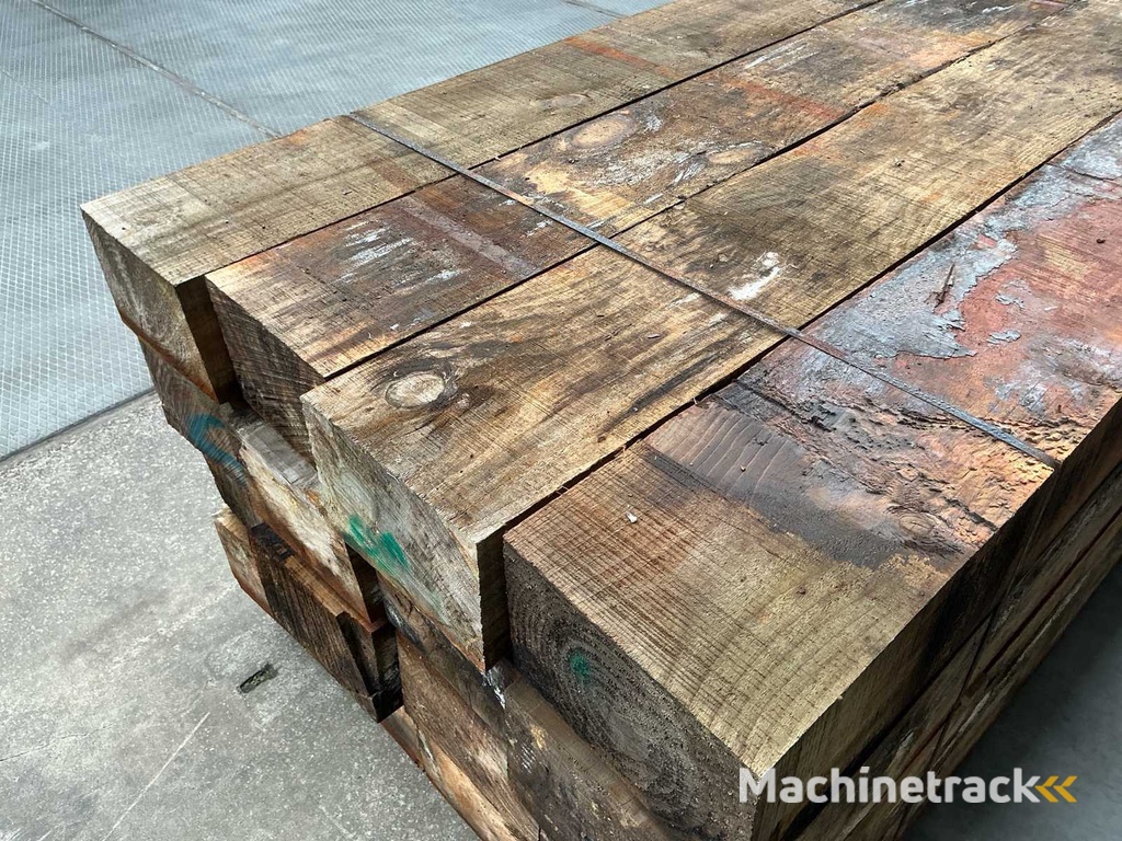 Radiata Kiefer 3000x300x200 Bauholz