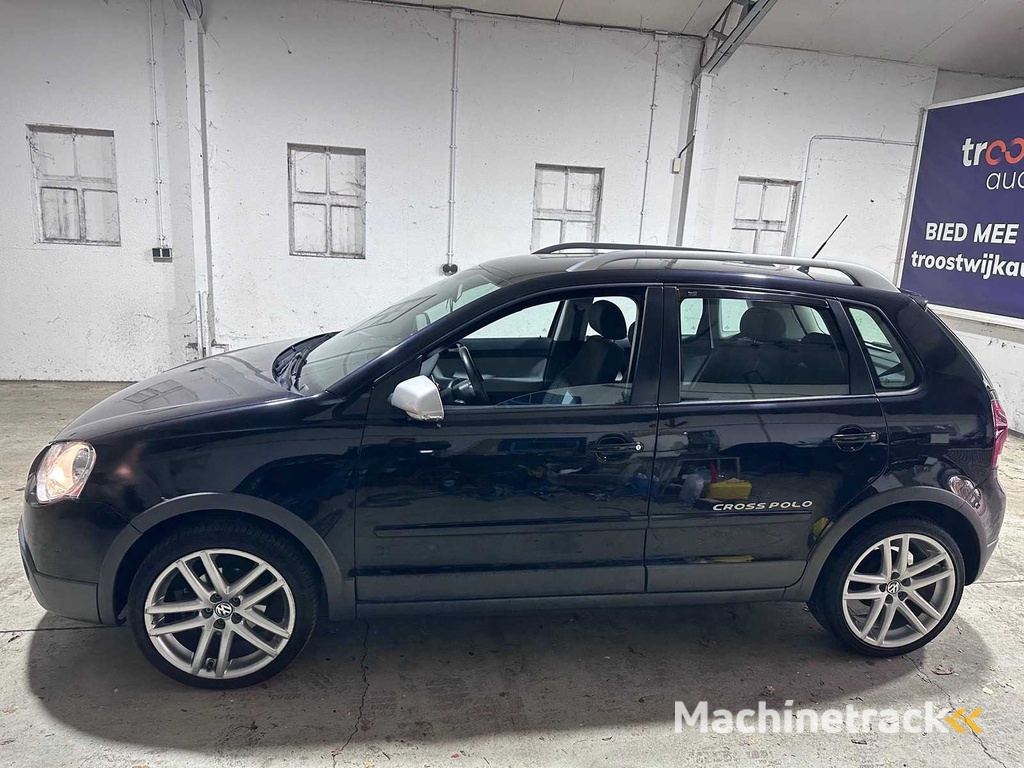 Volkswagen - Polo - 1.4-16V Kreuz - 85-HKF-9