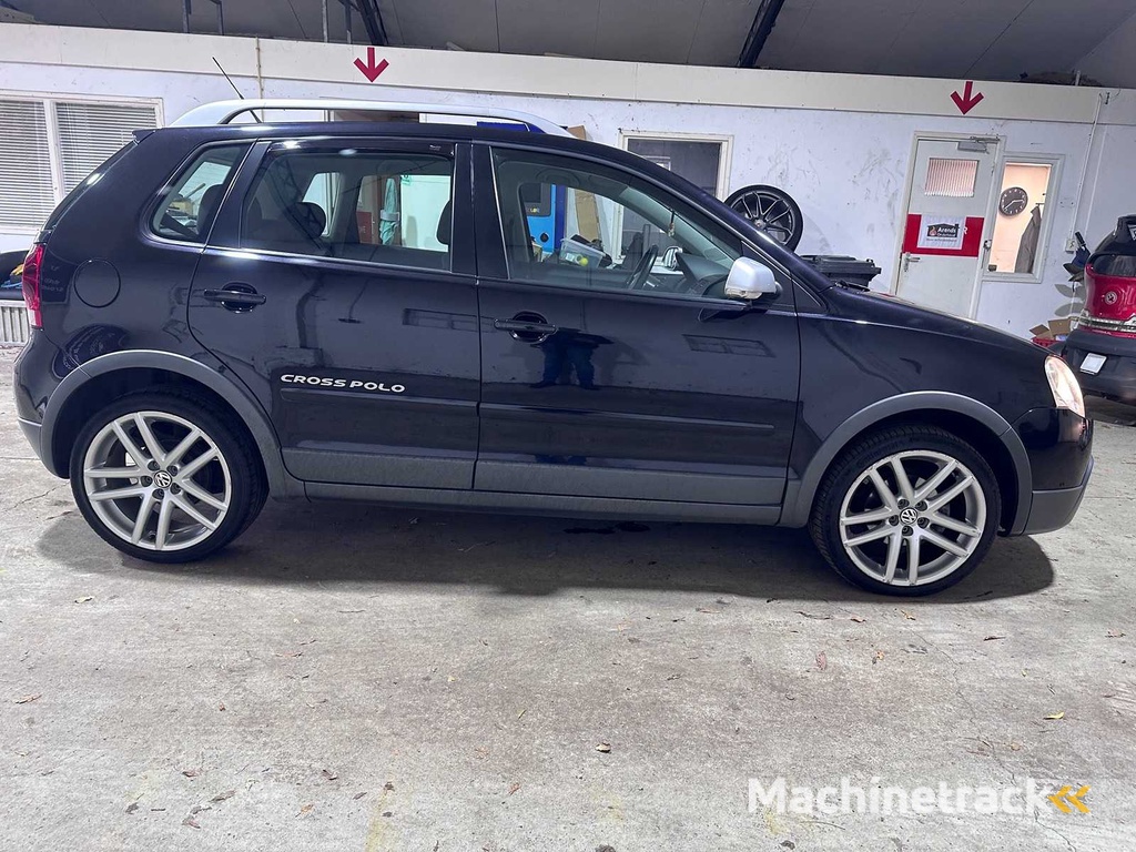 Volkswagen - Polo - 1.4-16V Kreuz - 85-HKF-9