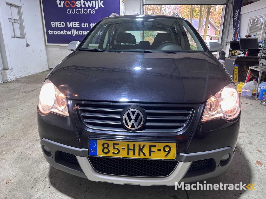 Volkswagen - Polo - 1.4-16V Kreuz - 85-HKF-9
