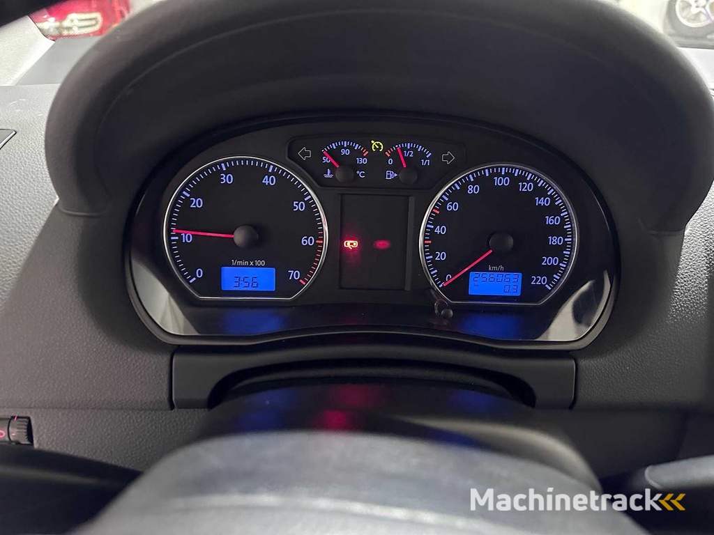 Volkswagen - Polo - 1.4-16V Kreuz - 85-HKF-9