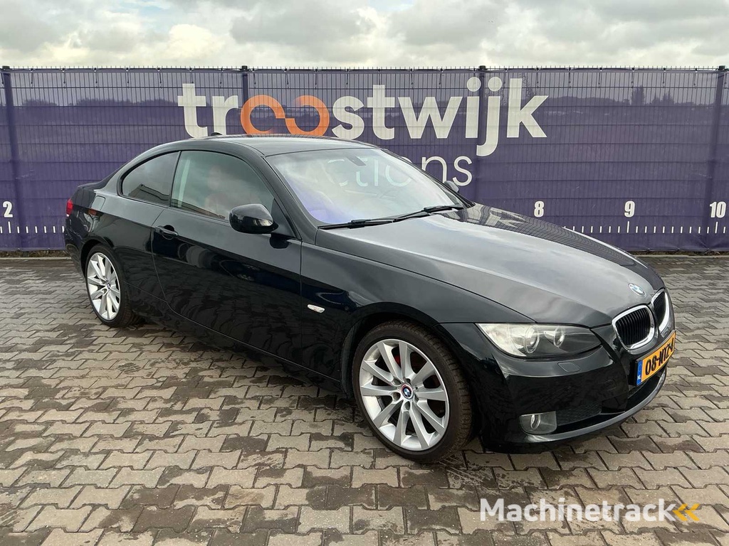 2010 - BMW - 3er Coupé - 320i Corp.Lease Exec - PKW