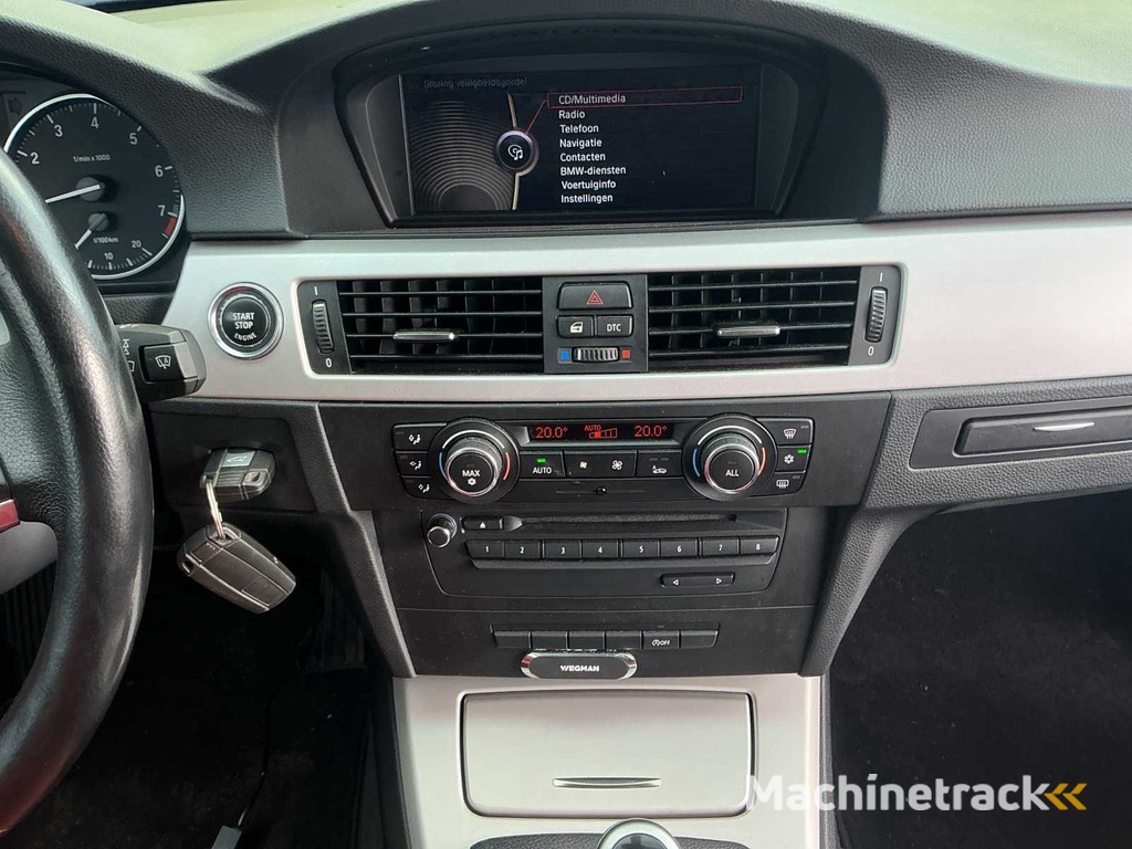 2010 - BMW - 3er Coupé - 320i Corp.Lease Exec - PKW