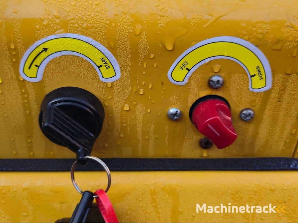 2025 - SDLOOL - JBC400 - Betonmolen