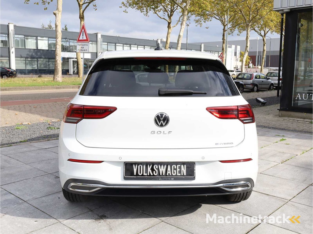 Volkswagen Golf 1.4 eHybrid 204HP Automatik 2022