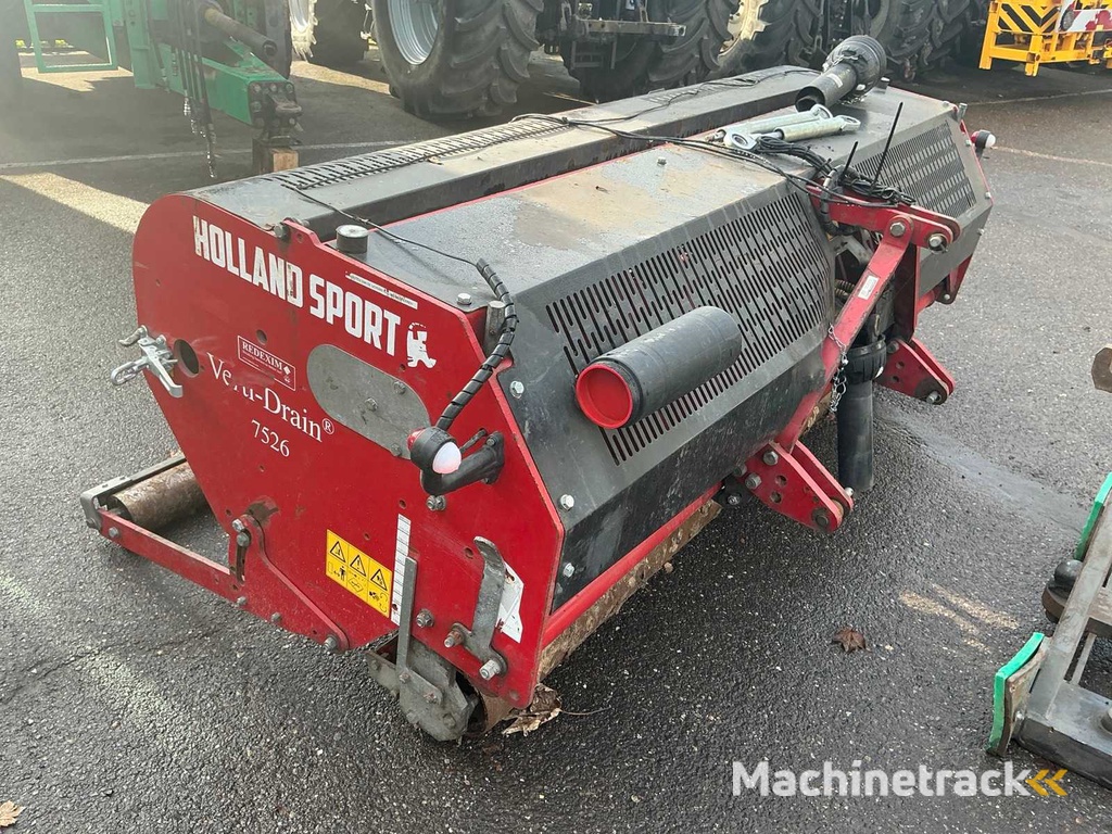Redexim Verti-Drain 7526 Aeration Machine