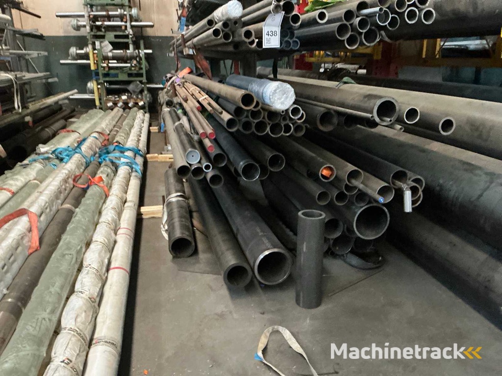 Rohmaterial und Halbzeuge