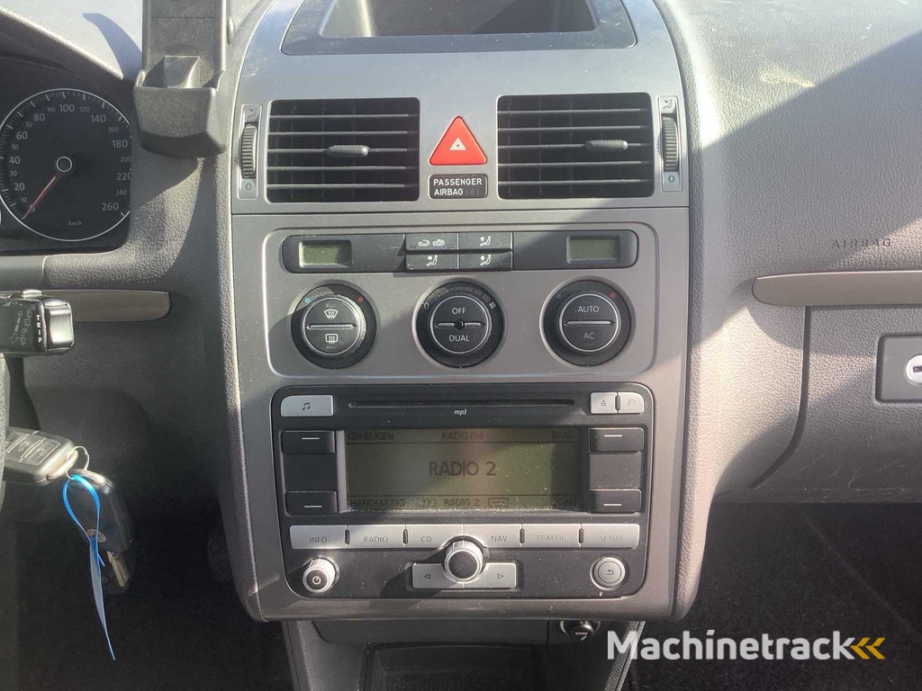 2009 - Volkswagen - Touran - 1.4 TSI Trendline - Pkw