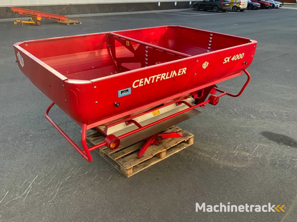 2011 Tulip SX 4000 Fertilizer Spreader