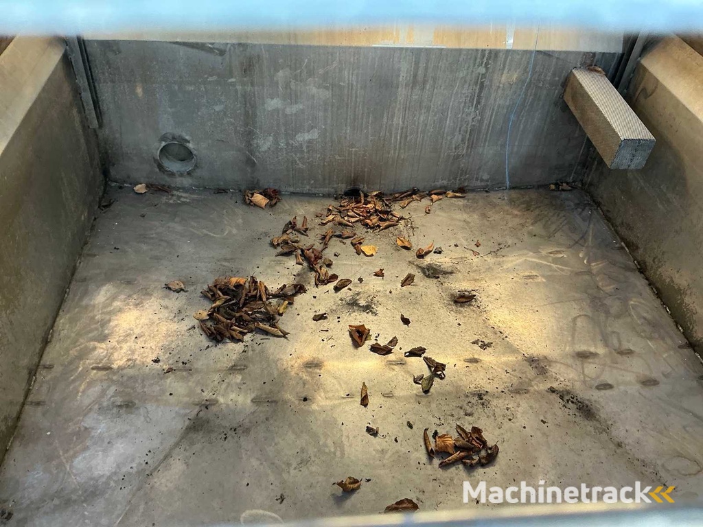 Cherry Cooler Water Dumper