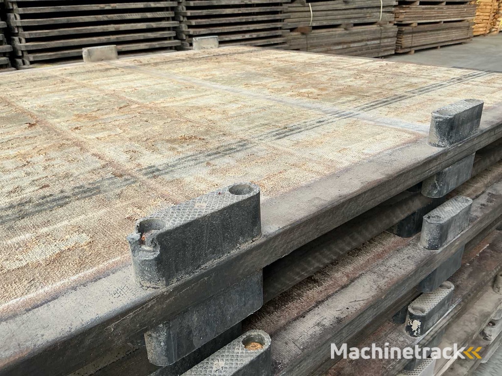 Ultrahartes Sperrholz 1450x1450x40 Bauholz