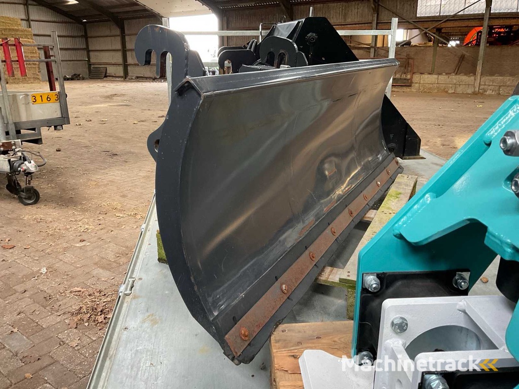 2019 Schäffer S+P Feed Scraper / Snow Scraper (Schäffer)