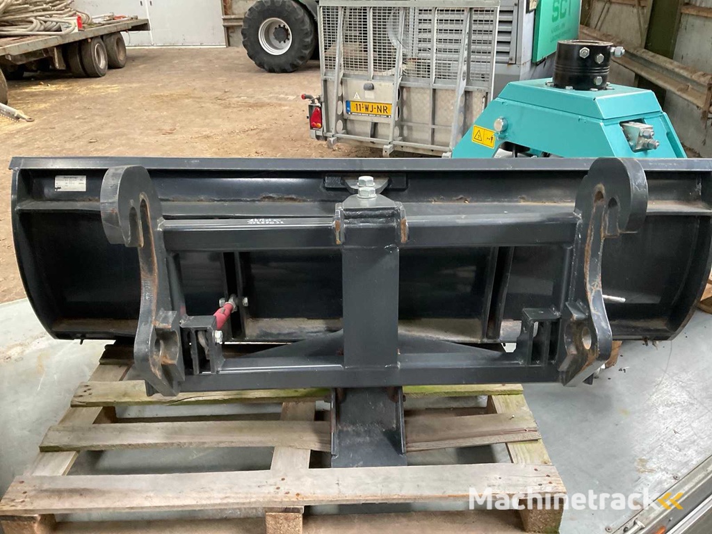 2019 Schäffer S+P Feed Scraper / Snow Scraper (Schäffer)