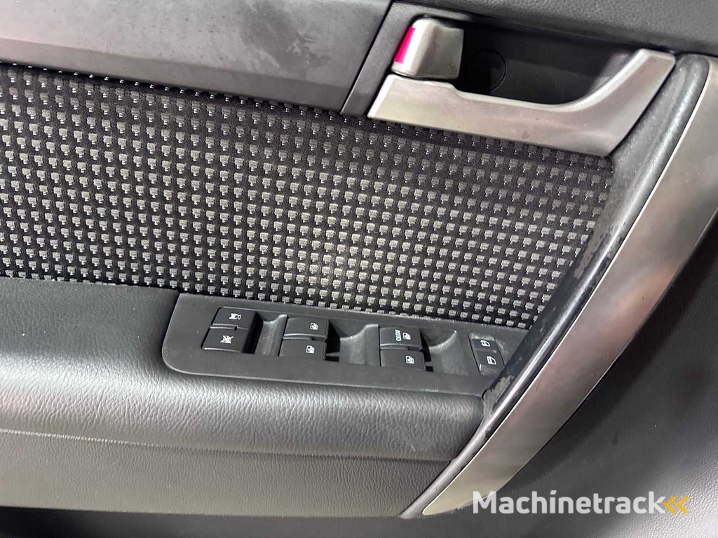 Chevrolet - Captiva - 2.4i Style - 74-TJ-SX