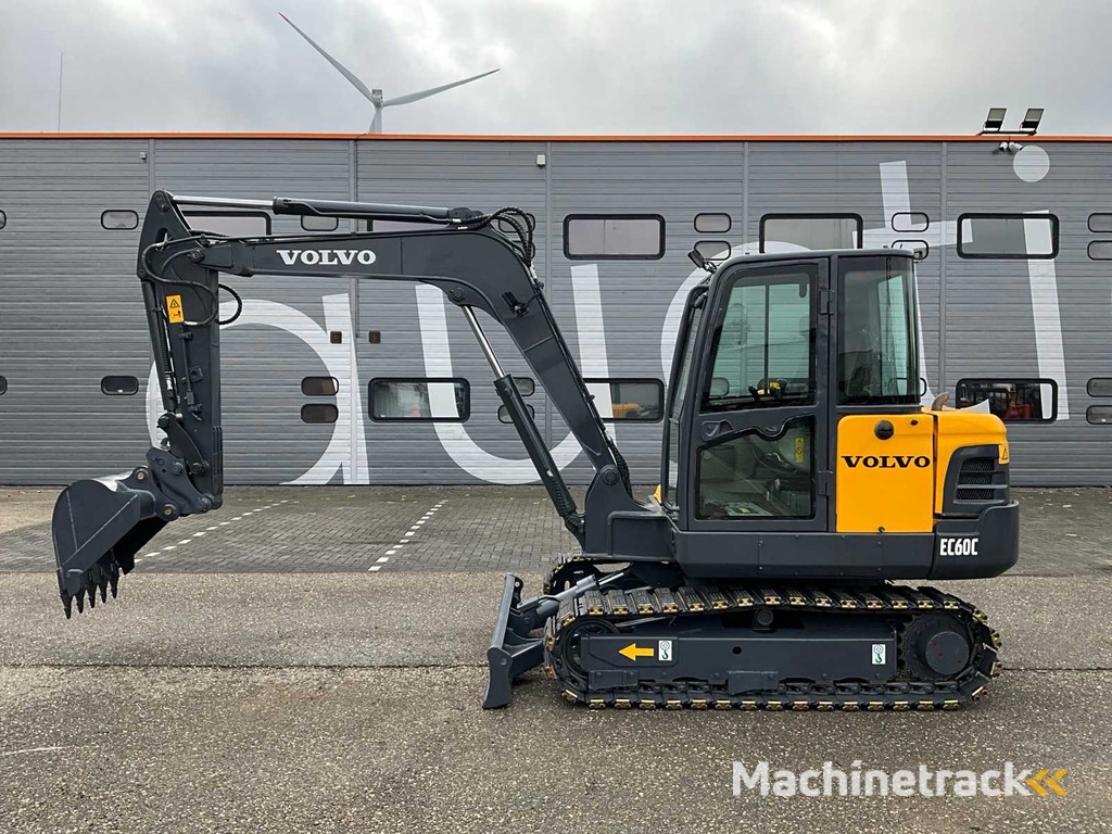 2011 Volvo EC60C Midigraafmachine