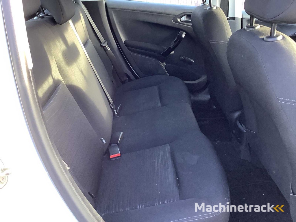 2013 - Peugeot - 208 - 1.0 VTi Access - PKW