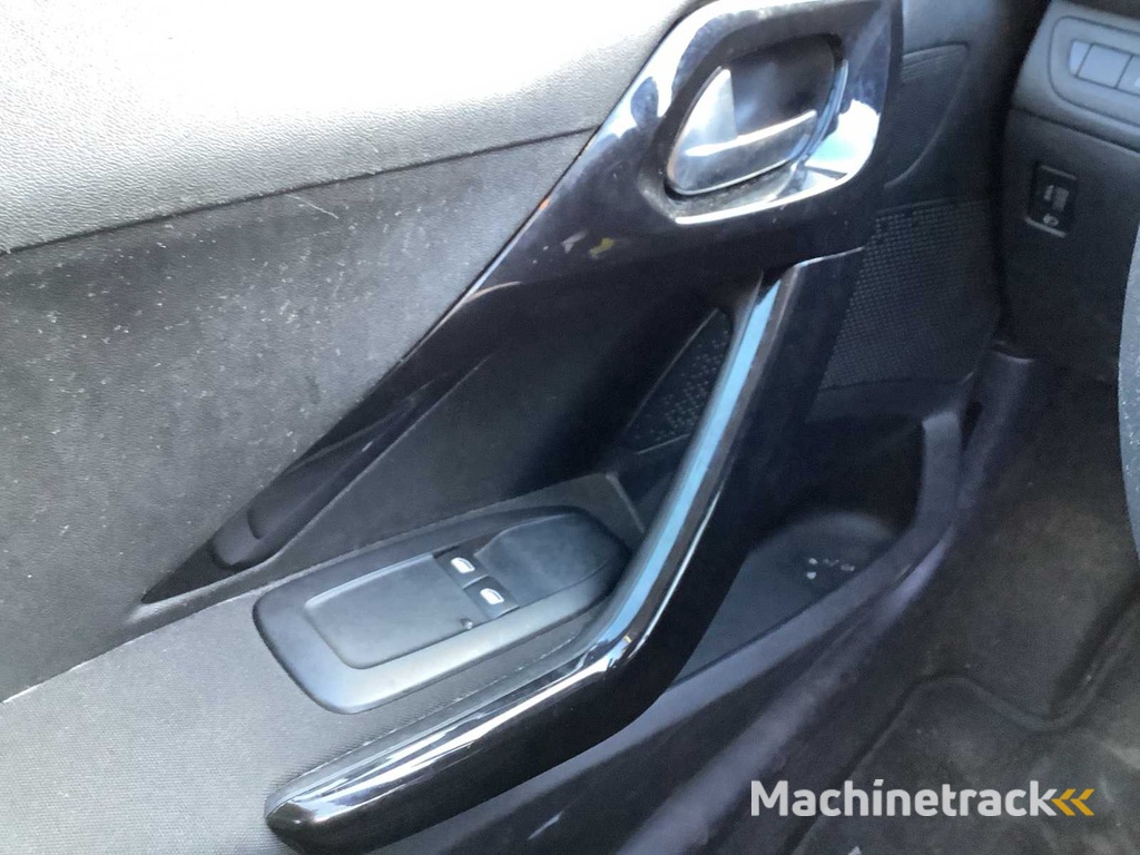 2013 - Peugeot - 208 - 1.0 VTi Access - PKW