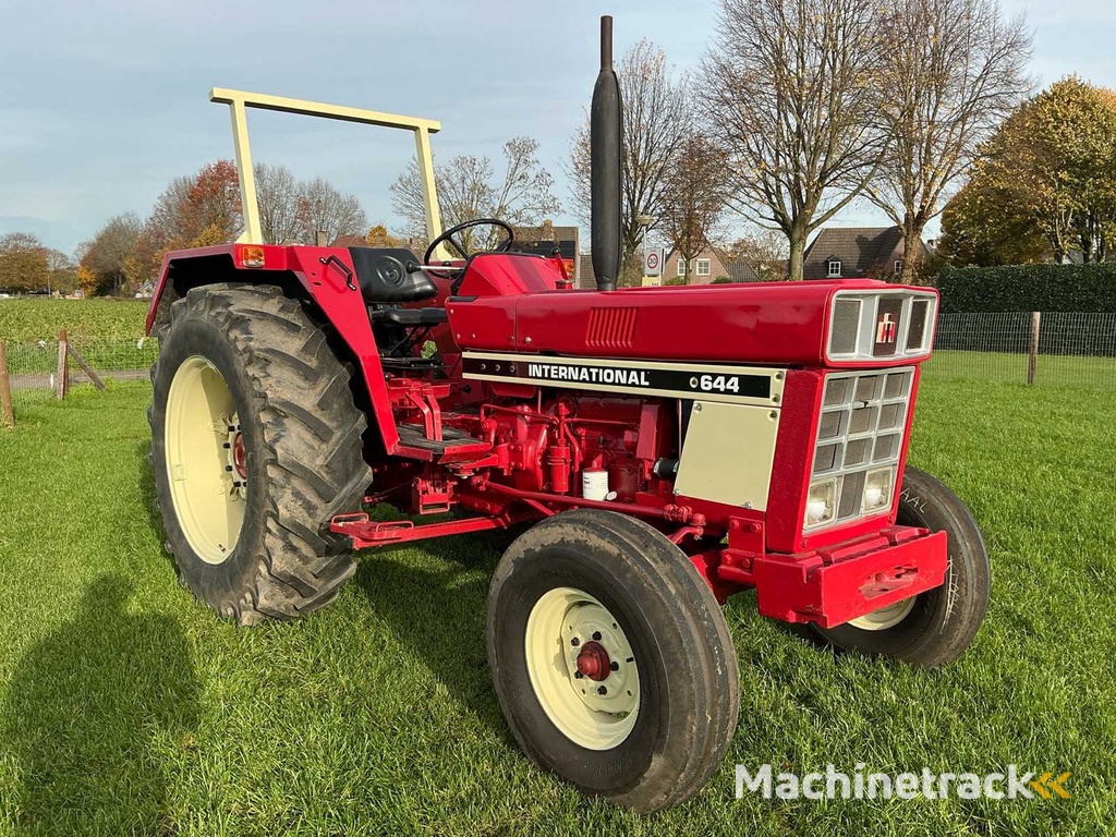 International 644 Oldtimer tractor