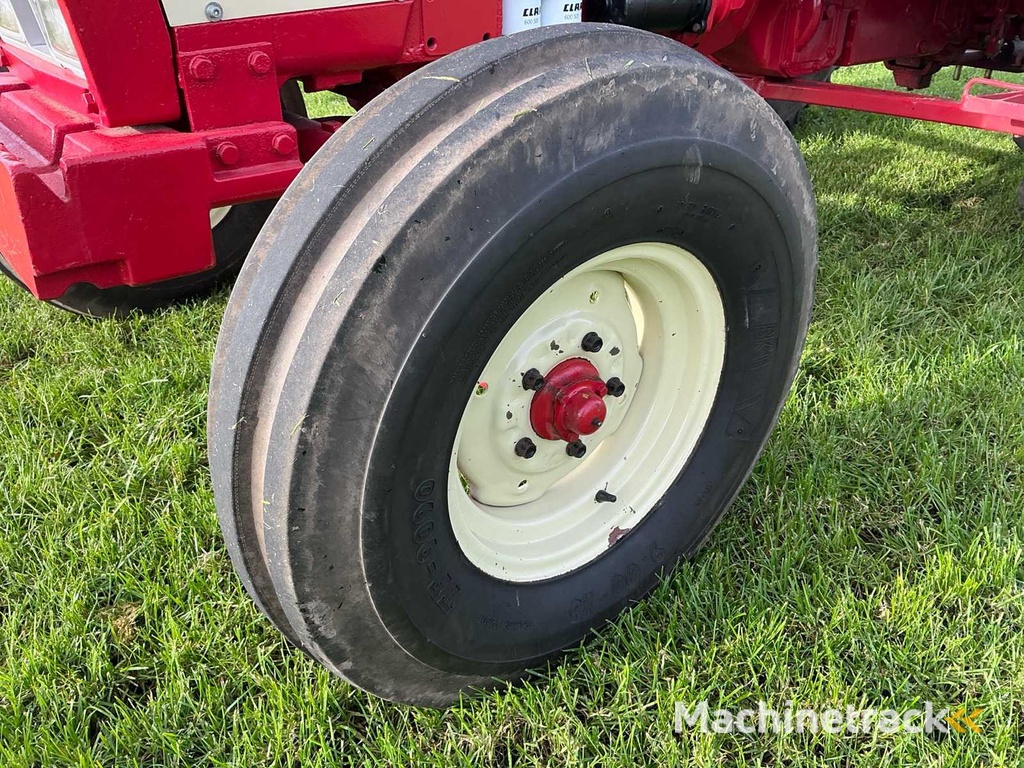 International 644 Oldtimer tractor
