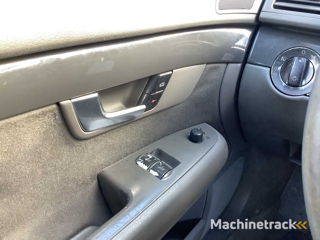 2001 - Audi - A4 Limousine - 2.0 Exclusive - Pkw