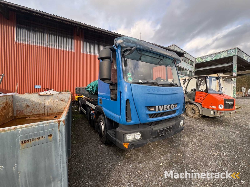 IVECO Cargo haakarm uit 2015 – incl. 3 containers