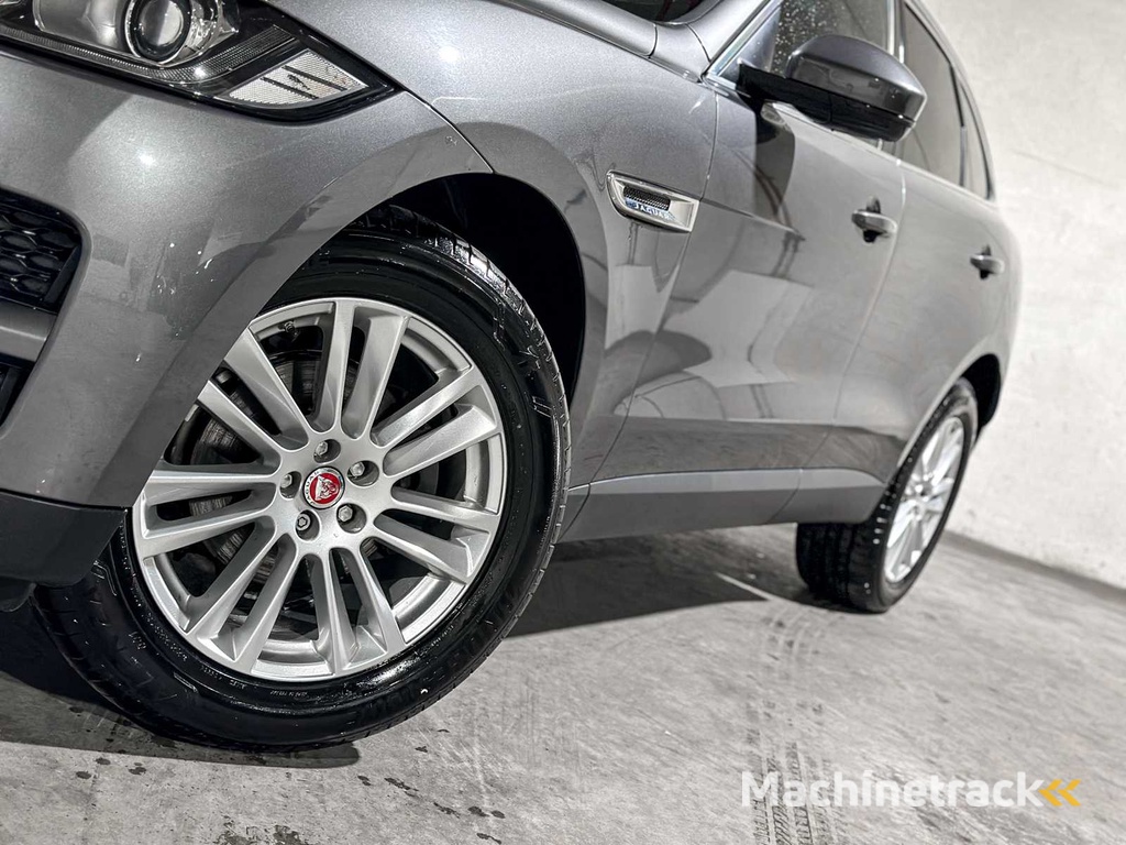Jaguar F-PACE 2.0 Portfolio AWD 20d 179PS 2017, NL-229-D