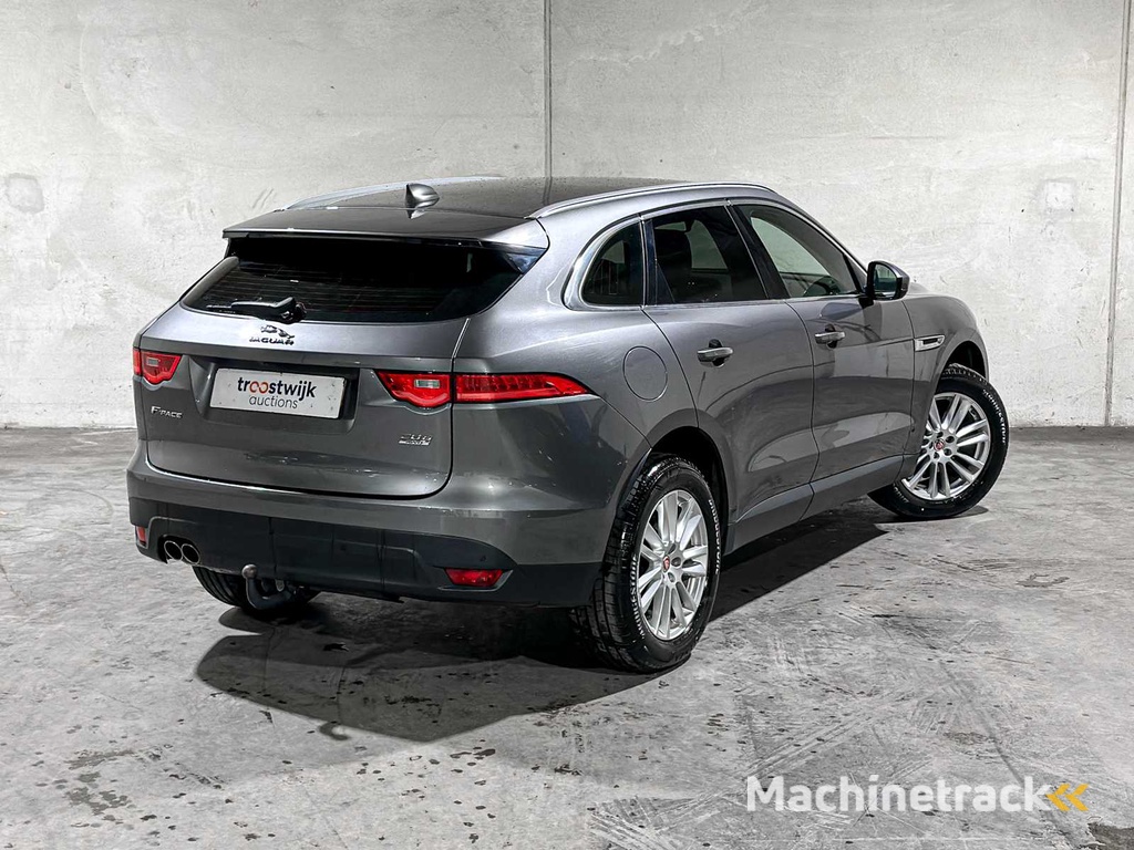Jaguar F-PACE 2.0 Portfolio AWD 20d 179PS 2017, NL-229-D