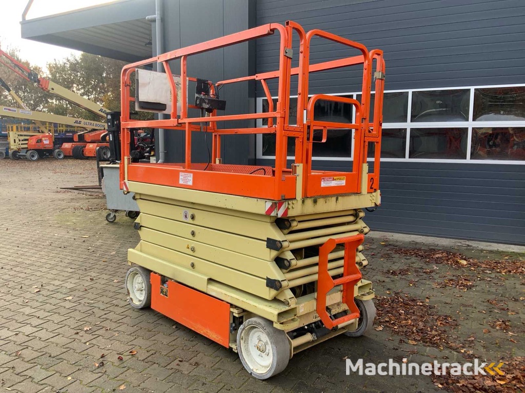 2001 JLG 3246-E2 Schaarhoogwerker