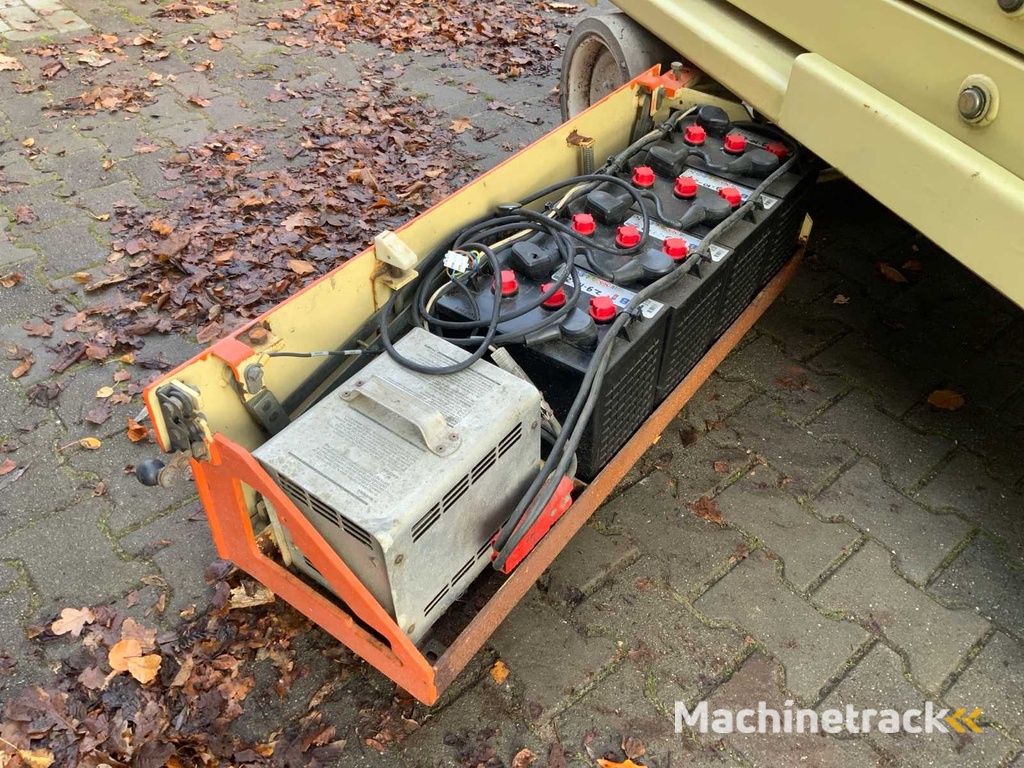 2001 JLG 3246-E2 Schaarhoogwerker