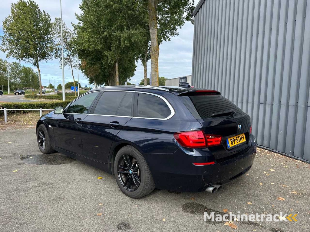 BMW - 5er Touring - 520i High Executive - PKW - 2011