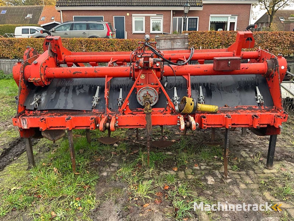 2005 FarmaX Rapide 300 Sprayer