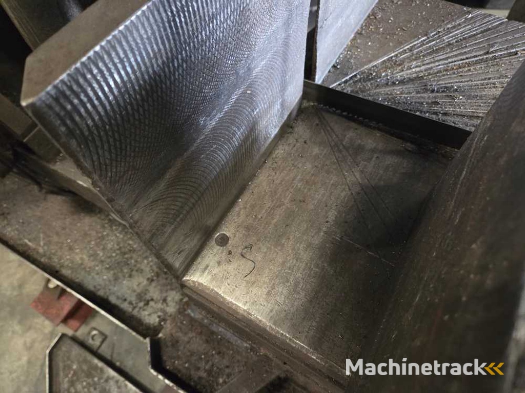 Bomar - 2004 - T S A 60 60 - Verticale bandzaagmachine