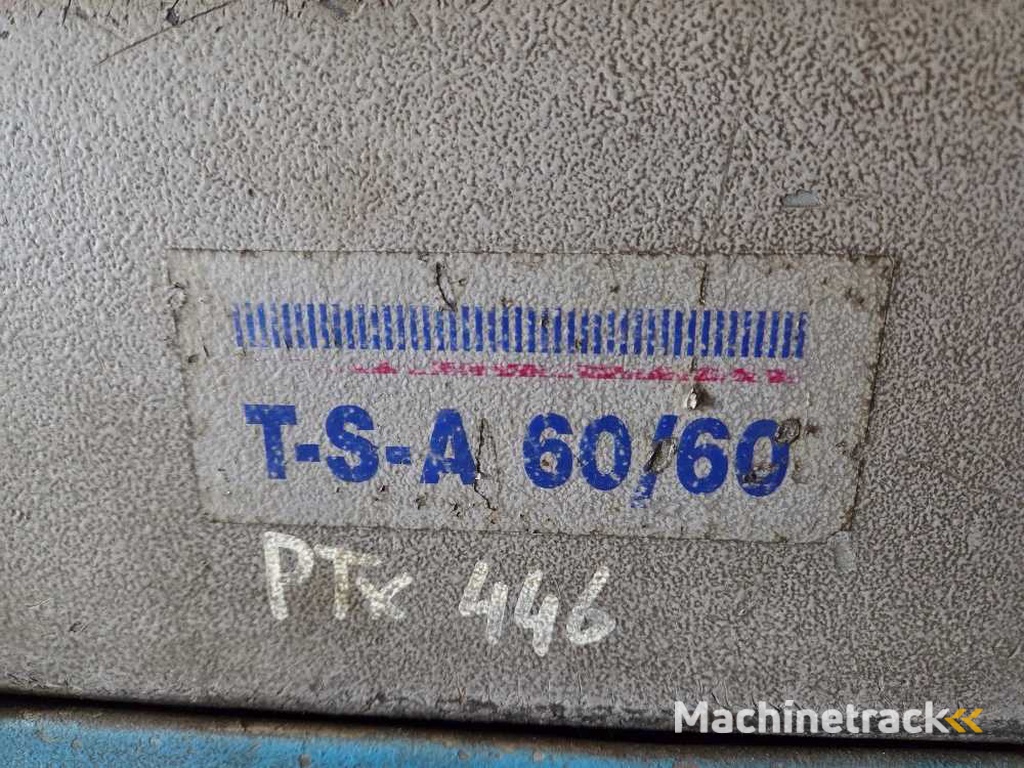 Bomar - 2004 - T S A 60 60 - Verticale bandzaagmachine