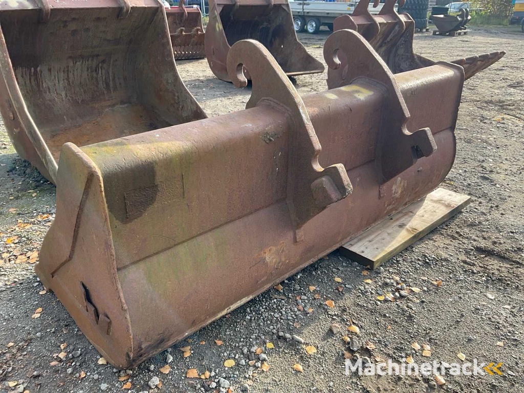 Verachtert Graafbak CW30