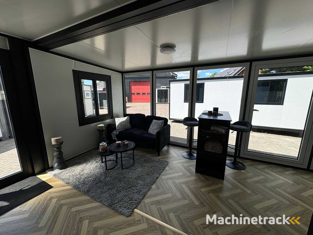 2025 Rhino Houses 36,5 m2 met Glazen wand, 2 slaapkamers, badkamer en keuken Mobiele woonunit / Tiny house