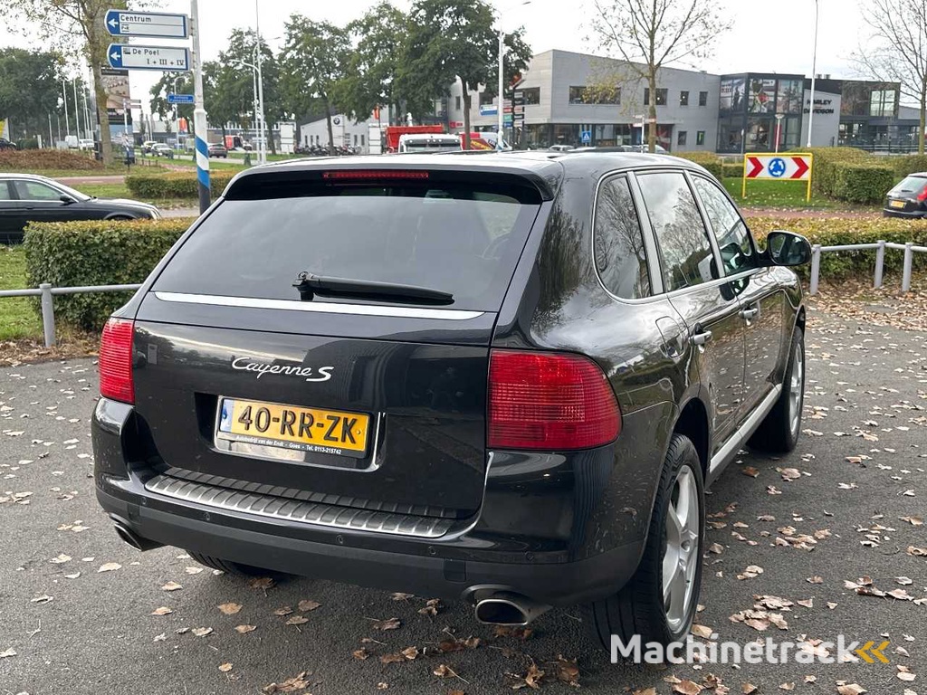 Porsche - Cayenne - 4.5 S - PKW - 2005