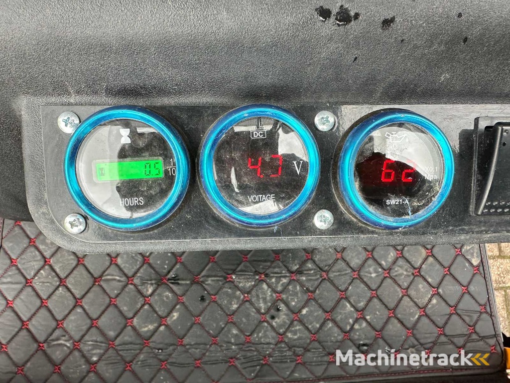 2024 JPC HT12 Geel Minigraafmachine