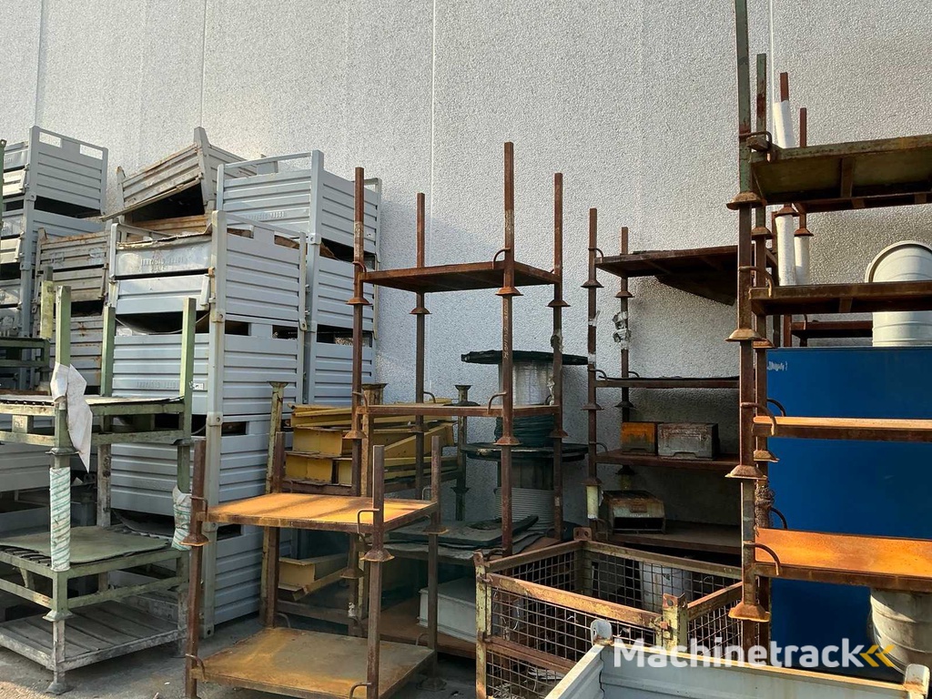 Stapelbare open en gesloten kratten (165x)