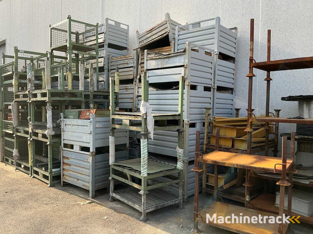 Stapelbare open en gesloten kratten (165x)