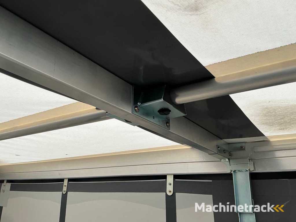 Blyss Silverstone light Trailer