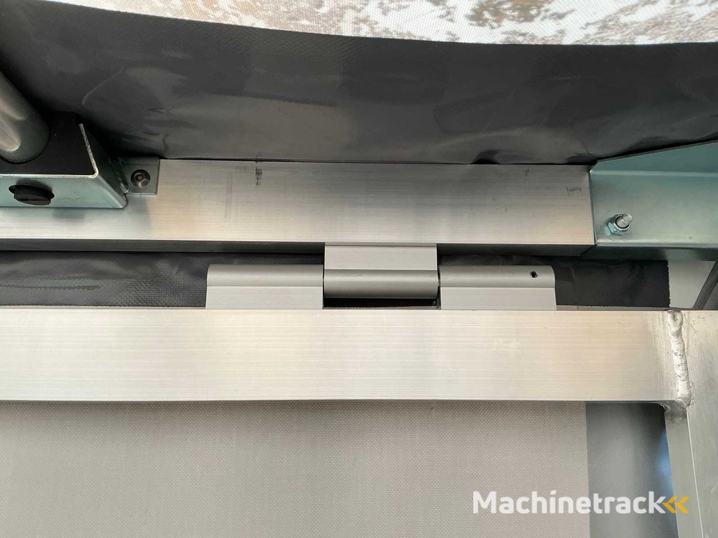 Blyss Silverstone light Trailer