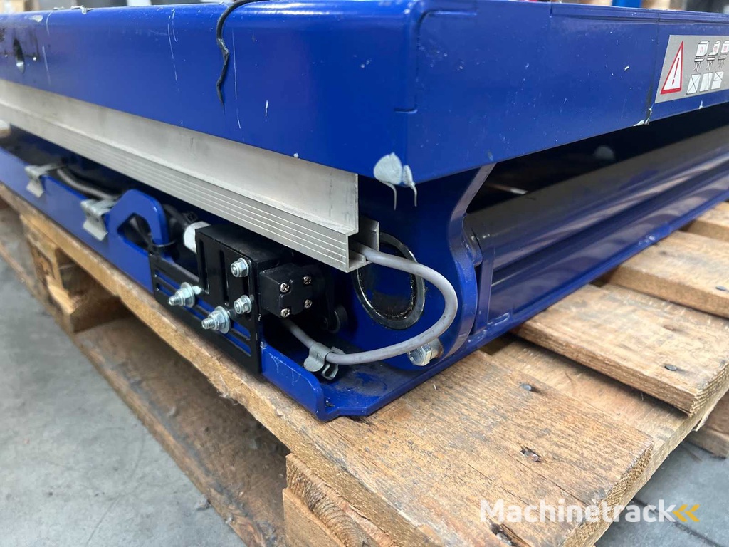 EdmoLift Hydraulische heftafel met draaitafel (elektrisch bediend)