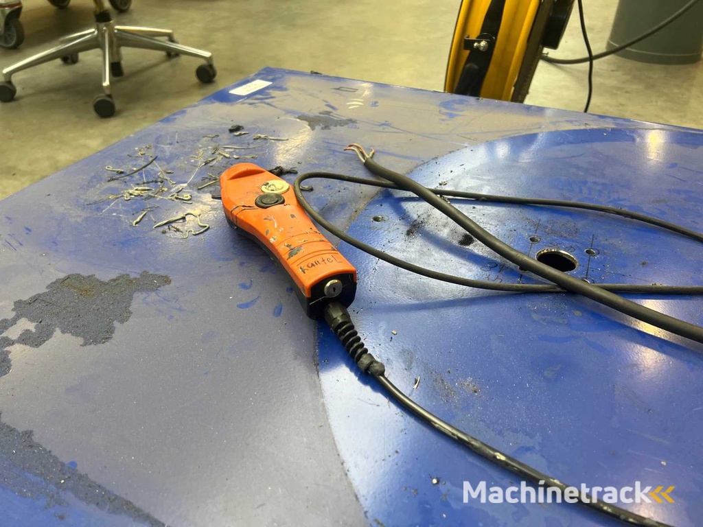 EdmoLift Hydraulische heftafel met draaitafel (elektrisch bediend)