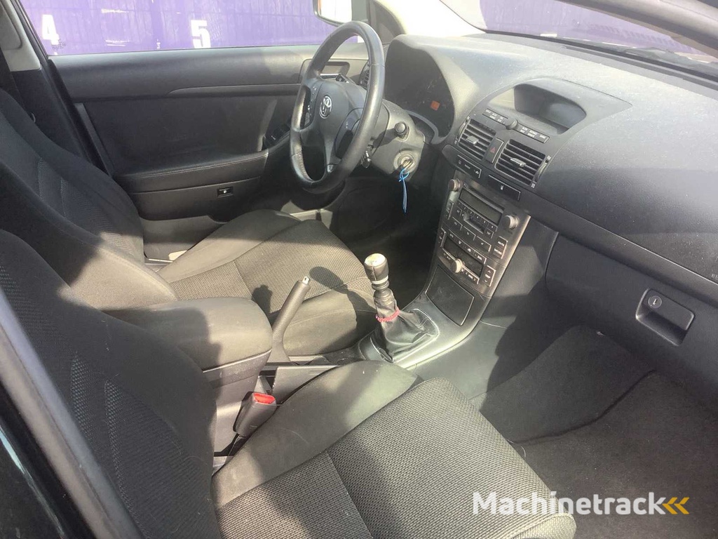 2006 - Toyota - Avensis Wagon - 2.2 D-4D Linea Luna - PKW
