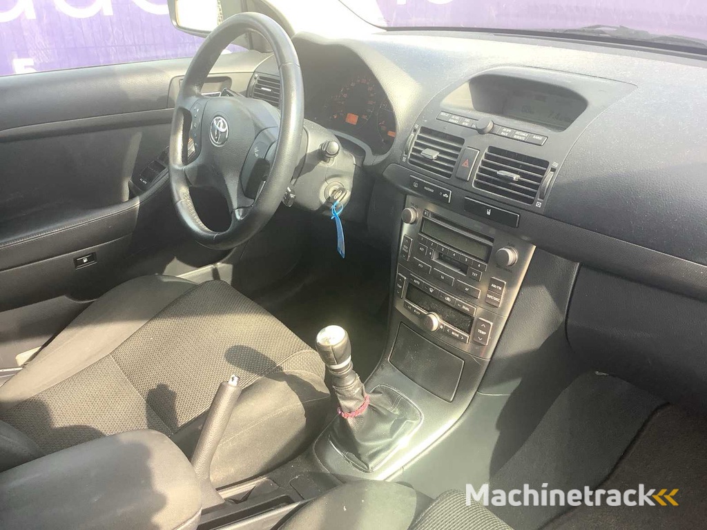 2006 - Toyota - Avensis Wagon - 2.2 D-4D Linea Luna - PKW