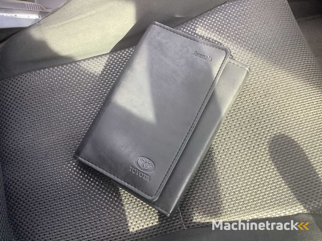 2006 - Toyota - Avensis Wagon - 2.2 D-4D Linea Luna - PKW