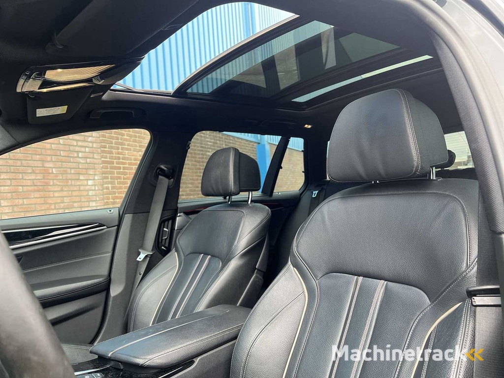 BMW 5er Touring 540i xDRIVE High Executive | RX-593-G