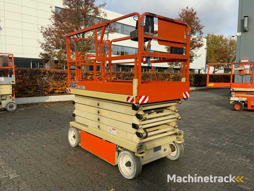 2001 JLG 3246-E2 Schaarhoogwerker